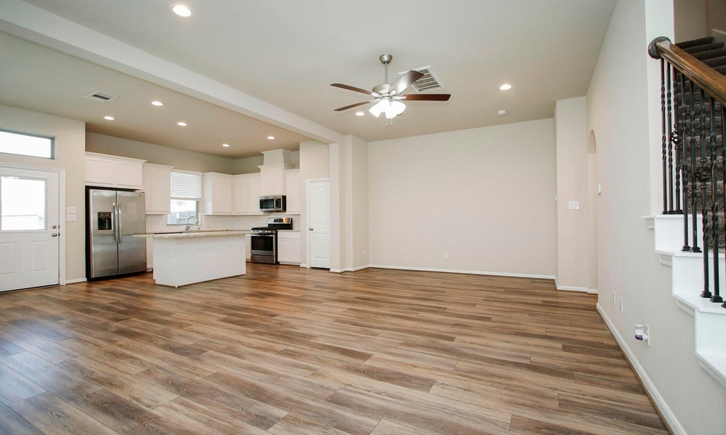 239 Biltmore Loop - Photo 8