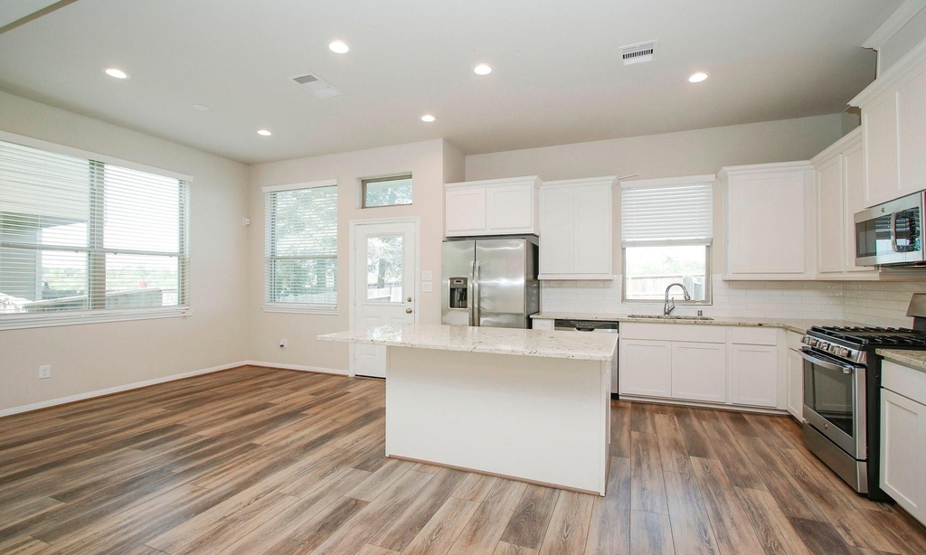 239 Biltmore Loop - Photo 18