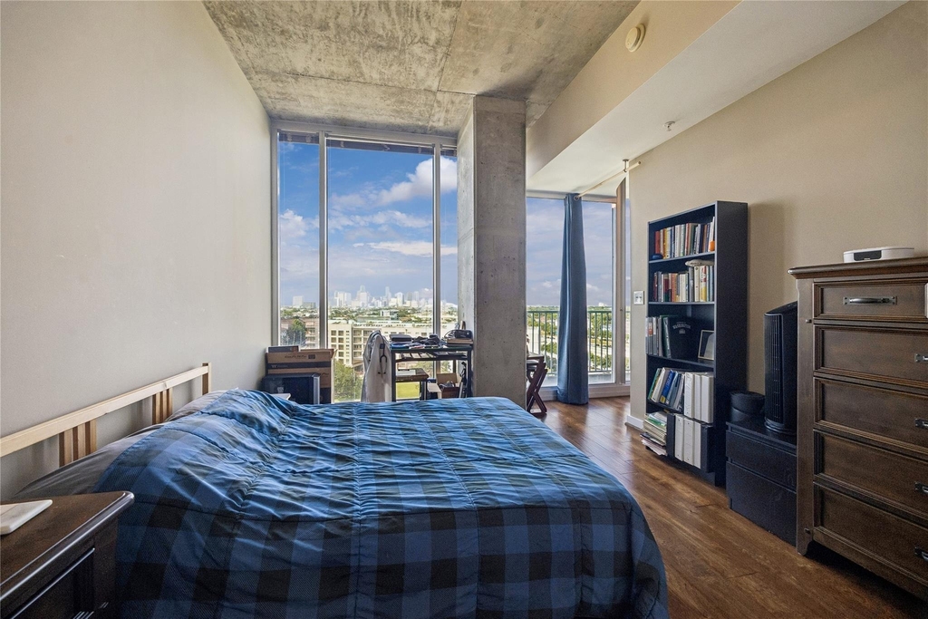 5925 Almeda Road - Photo 12