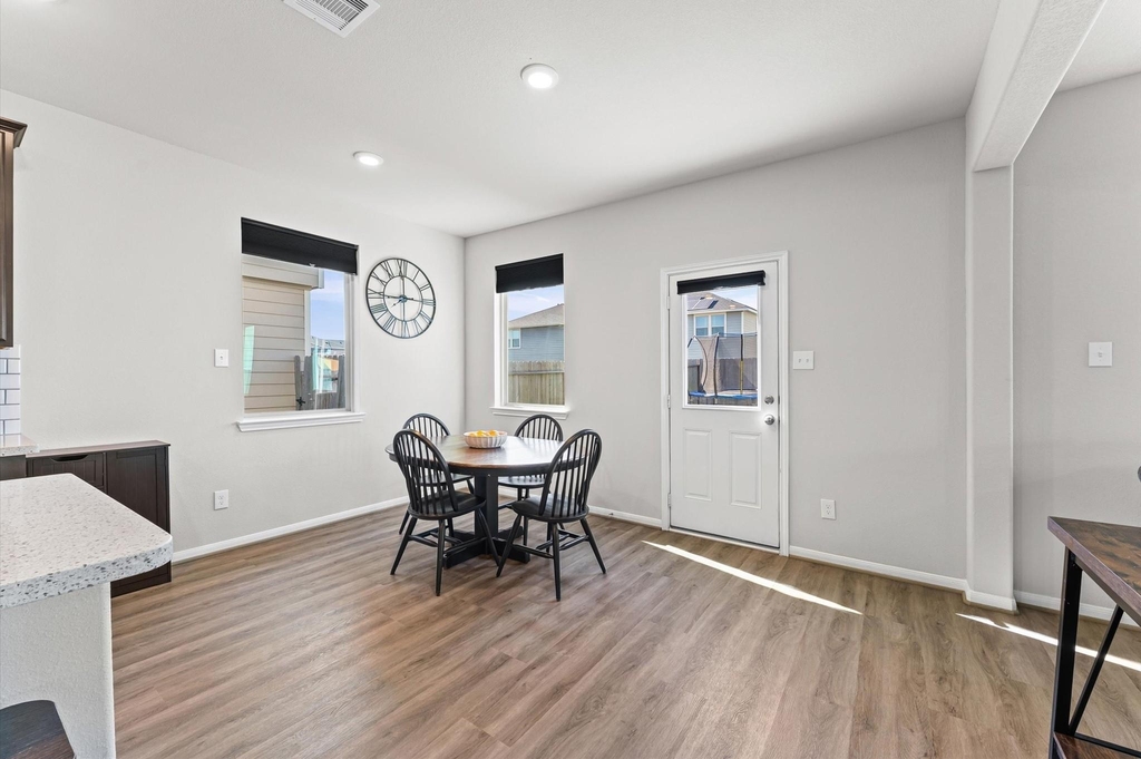 5343 Marisol Cove Drive - Photo 10