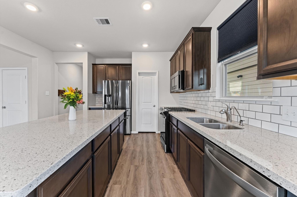 5343 Marisol Cove Drive - Photo 8