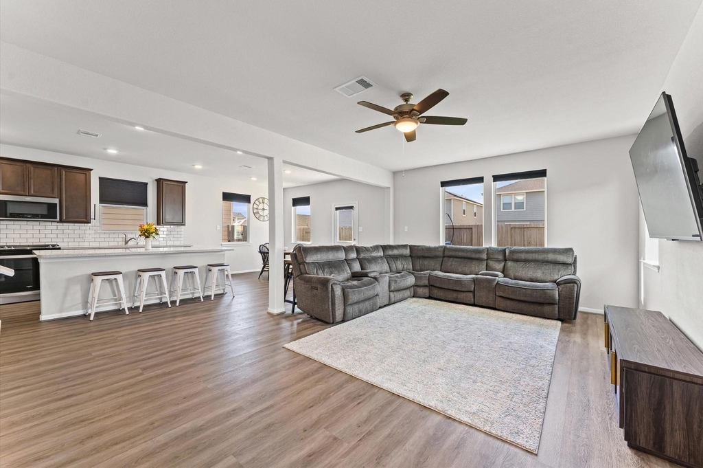 5343 Marisol Cove Drive - Photo 5