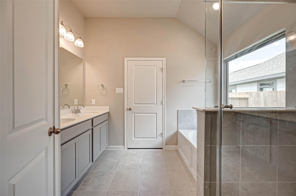 24014 Barnett Overlook - Photo 33