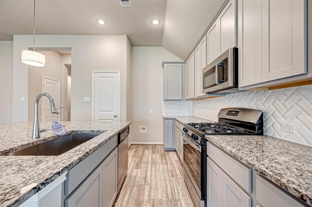 24014 Barnett Overlook - Photo 16