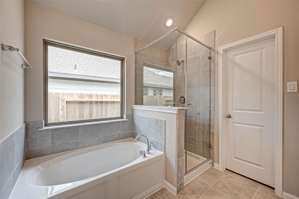24014 Barnett Overlook - Photo 32