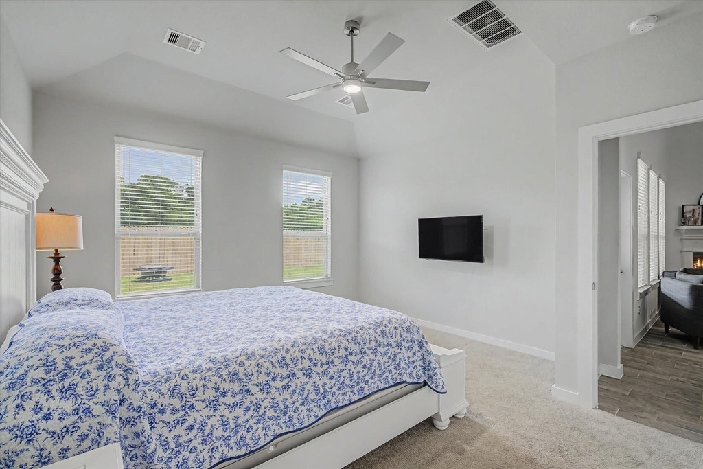 18307 Windy Knoll Way - Photo 14