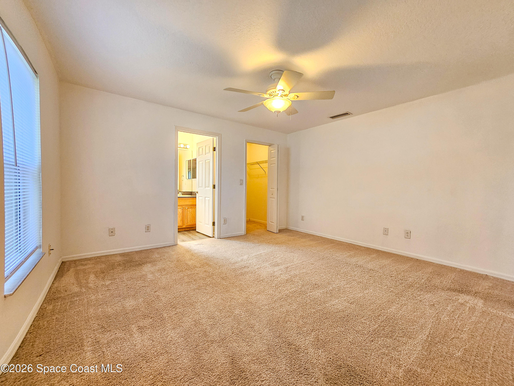 857 Buchanan Avenue Se - Photo 8