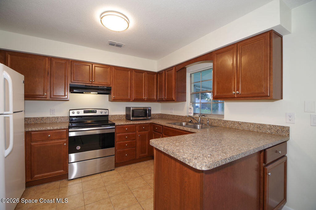 765 Cleaves Street Se - Photo 3