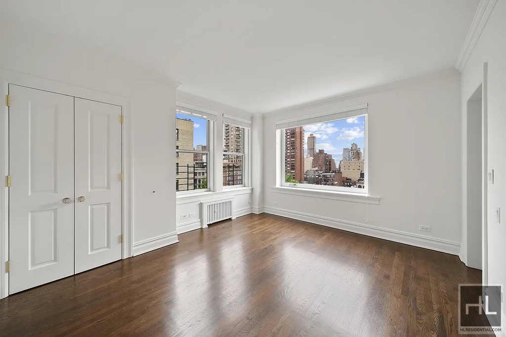 East 80th Street - Photo 1