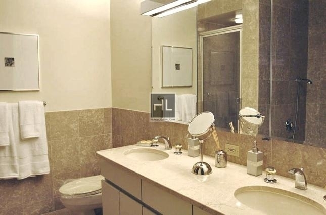 East 79th Street - Photo 2