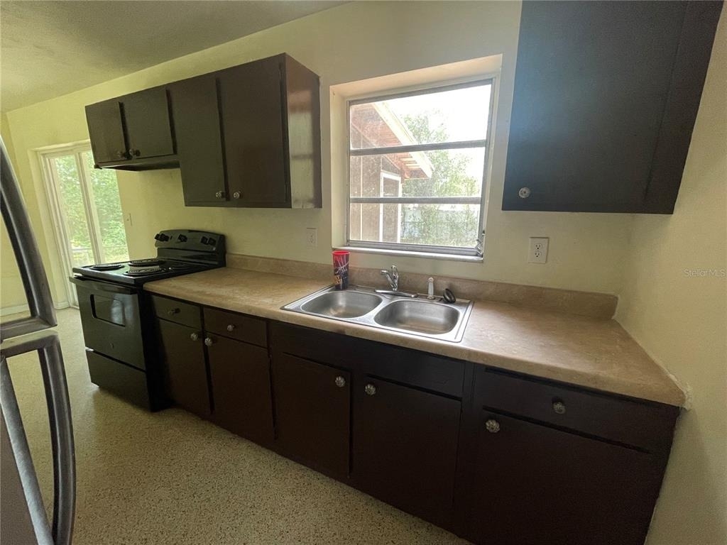 1324 Whitewood Drive - Photo 6