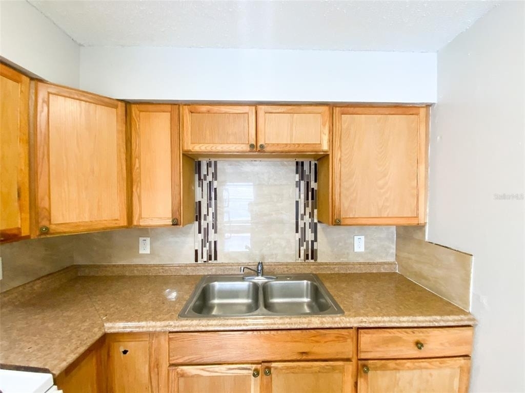 2205 Irene Street - Photo 5