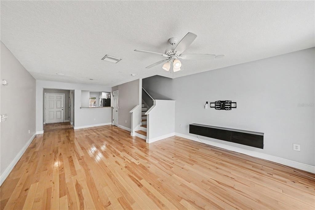 8106 Silent Creek Drive - Photo 2
