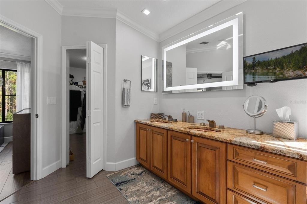 13228 Royal George Avenue - Photo 32