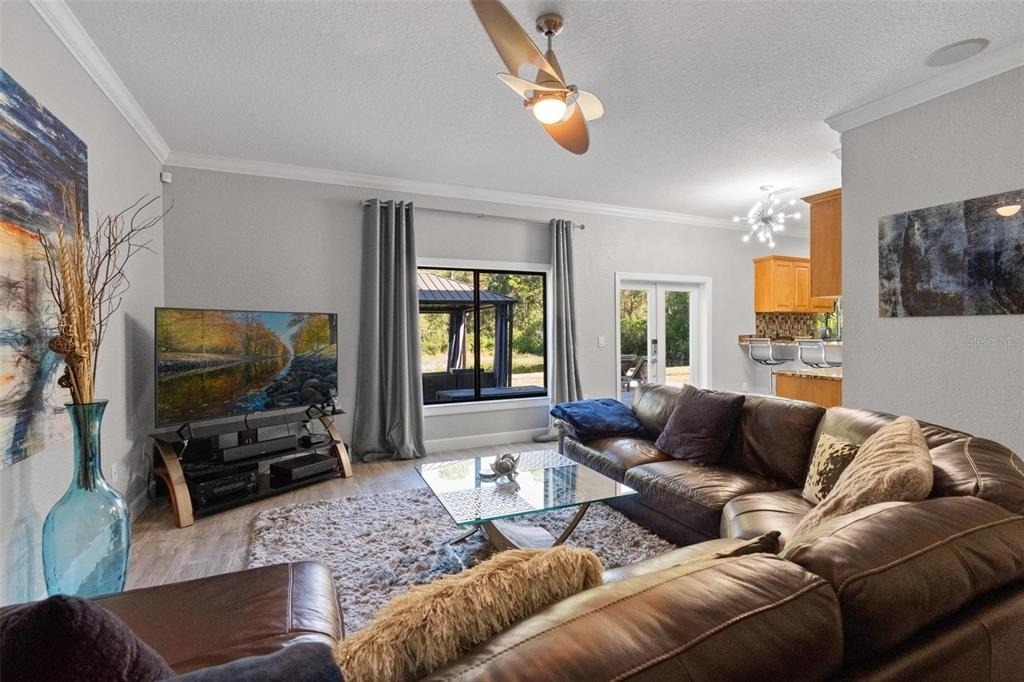13228 Royal George Avenue - Photo 12