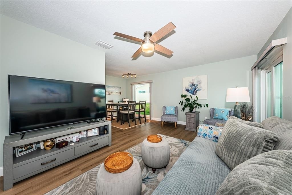 2735 Sherbrooke Lane - Photo 2