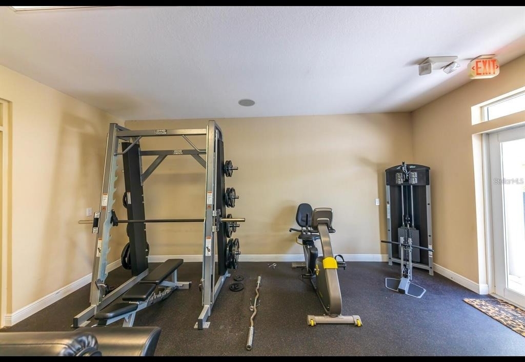 1042 Bellasol Way - Photo 27