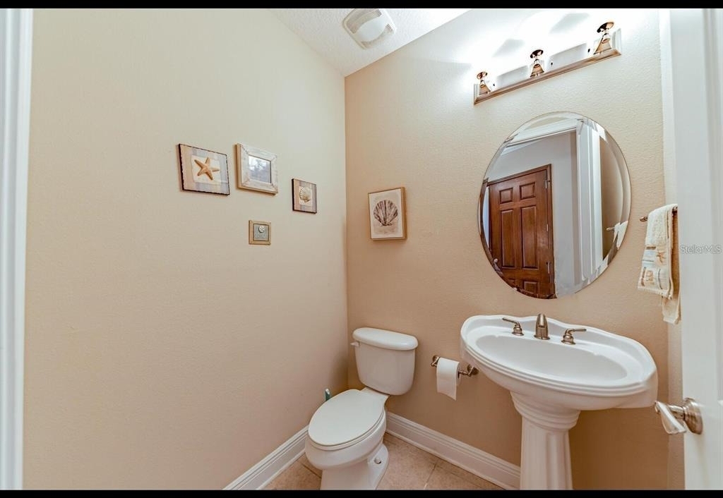 1042 Bellasol Way - Photo 6