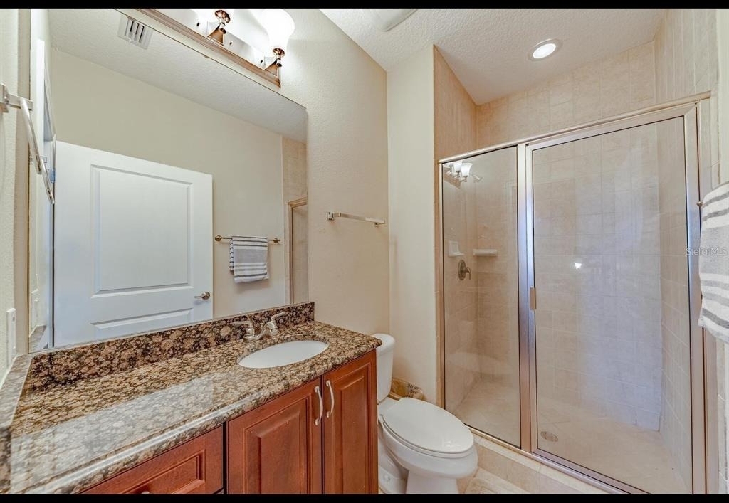 1042 Bellasol Way - Photo 5