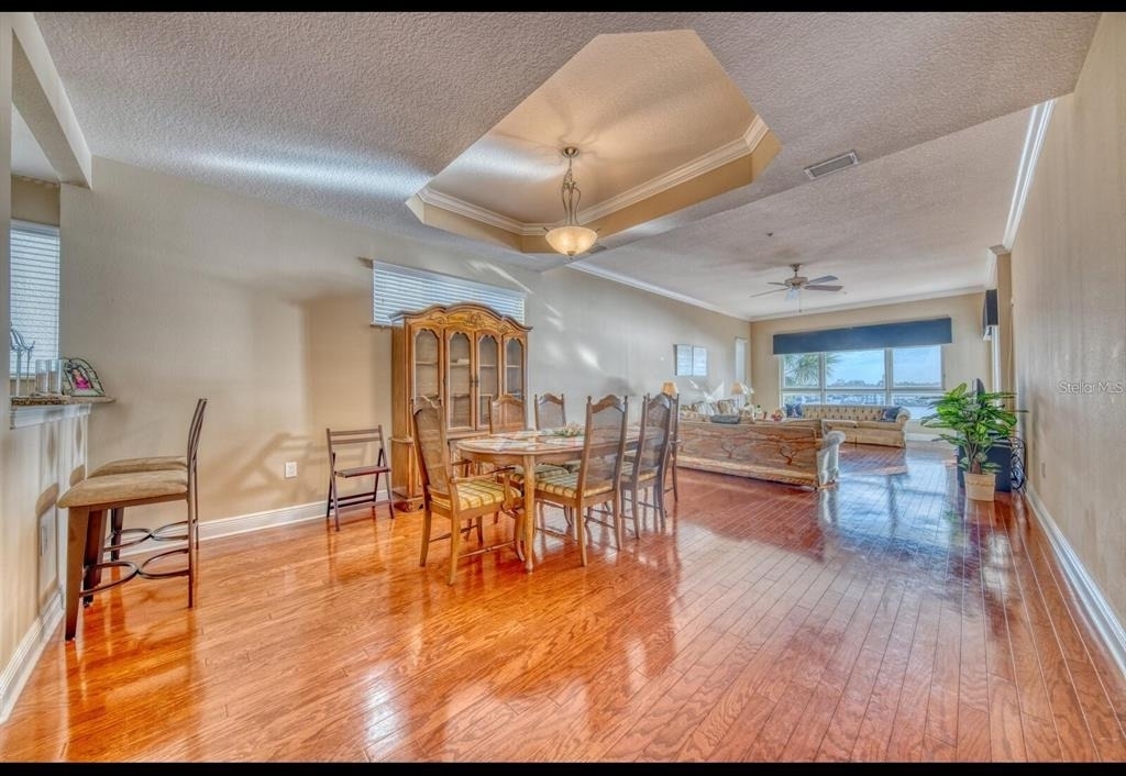 1042 Bellasol Way - Photo 15