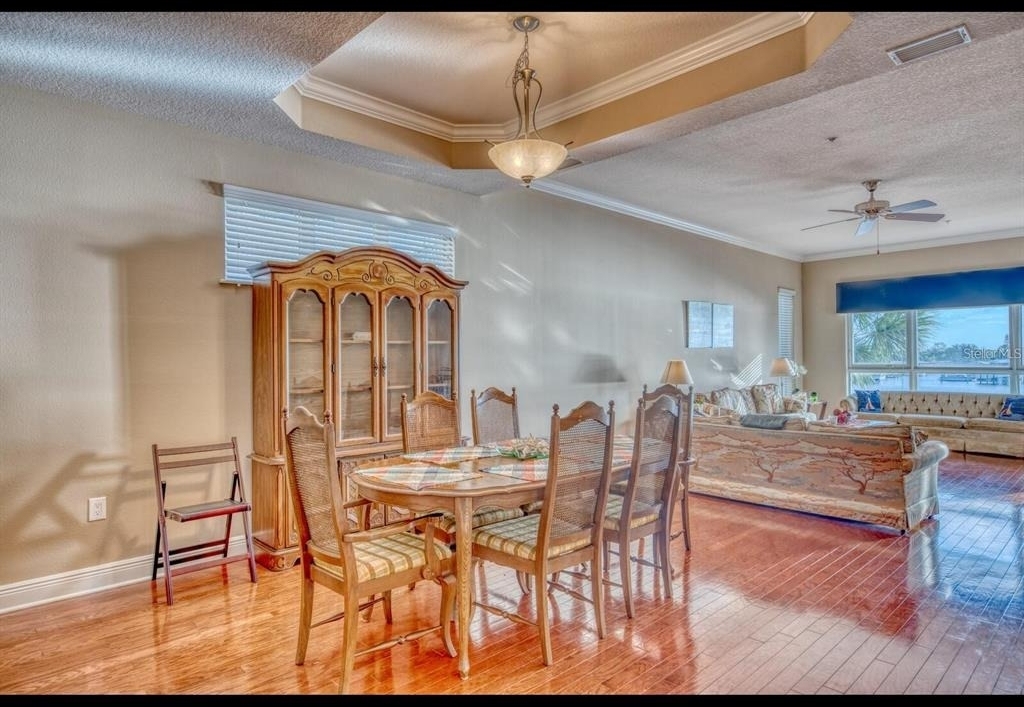 1042 Bellasol Way - Photo 13