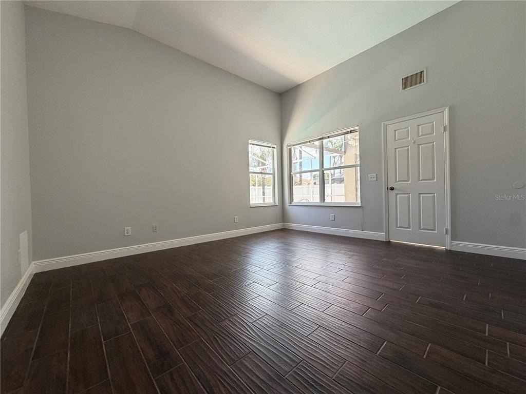 1914 Leichester Street - Photo 13