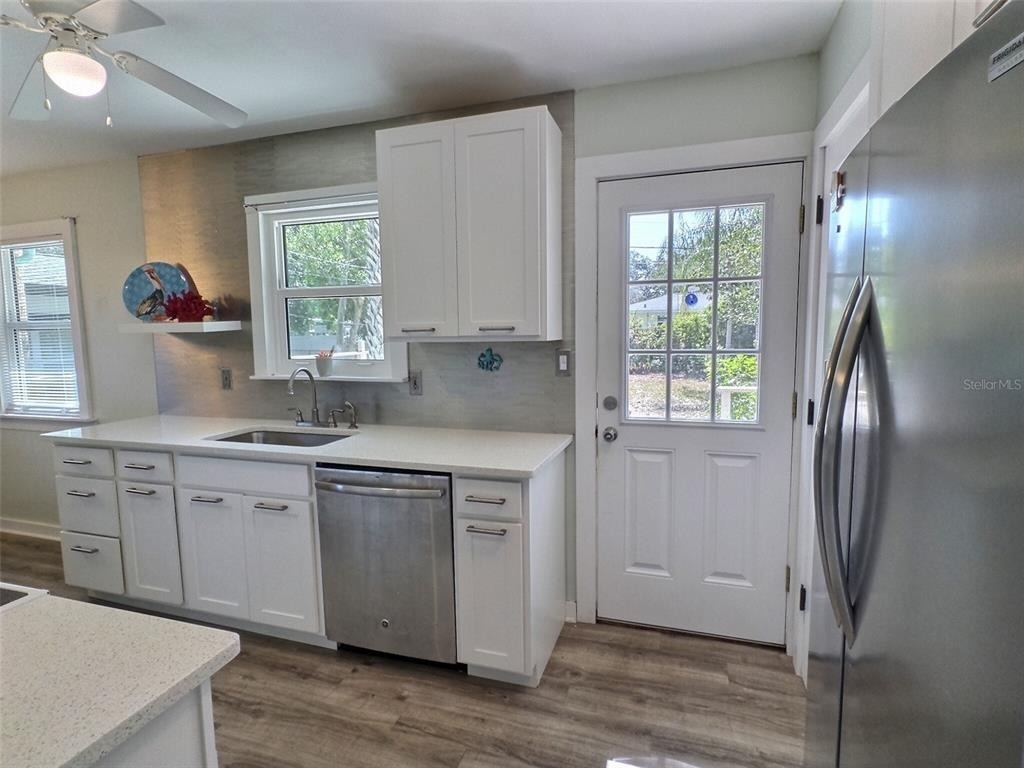 1431 Paloma Lane - Photo 5