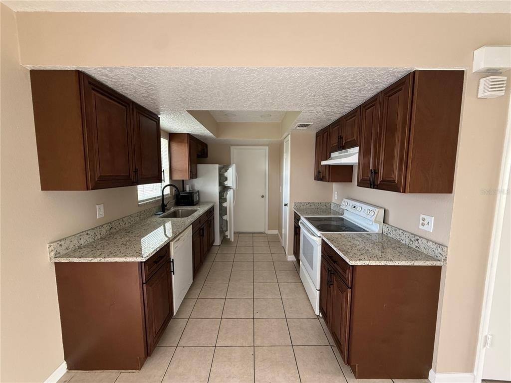 133 Alderwood Drive - Photo 10