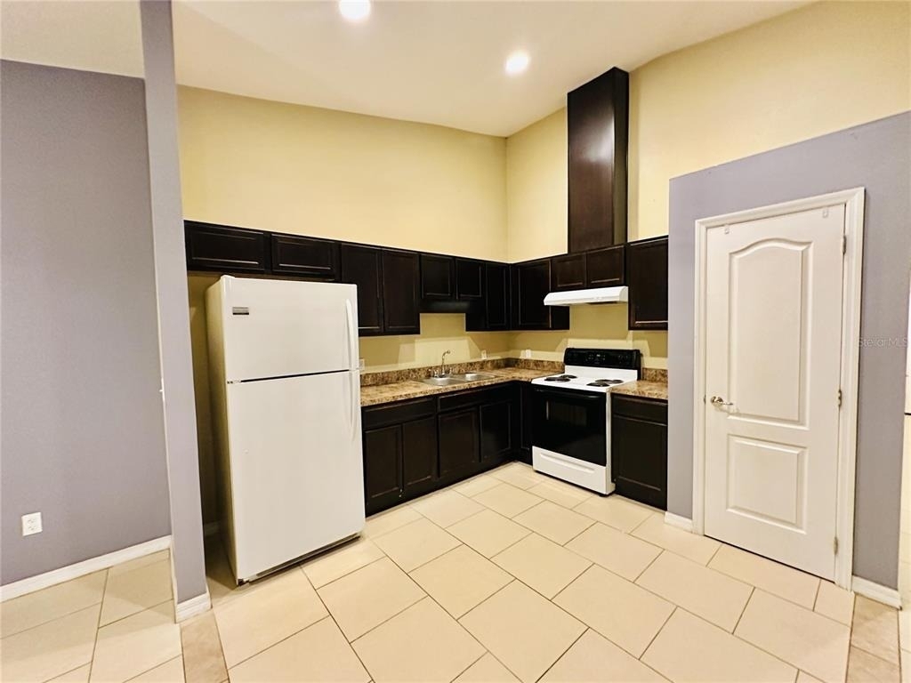 1013 King Street - Photo 4