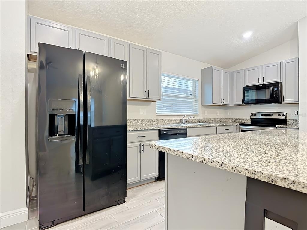 3040 Lakes Crest Avenue - Photo 27