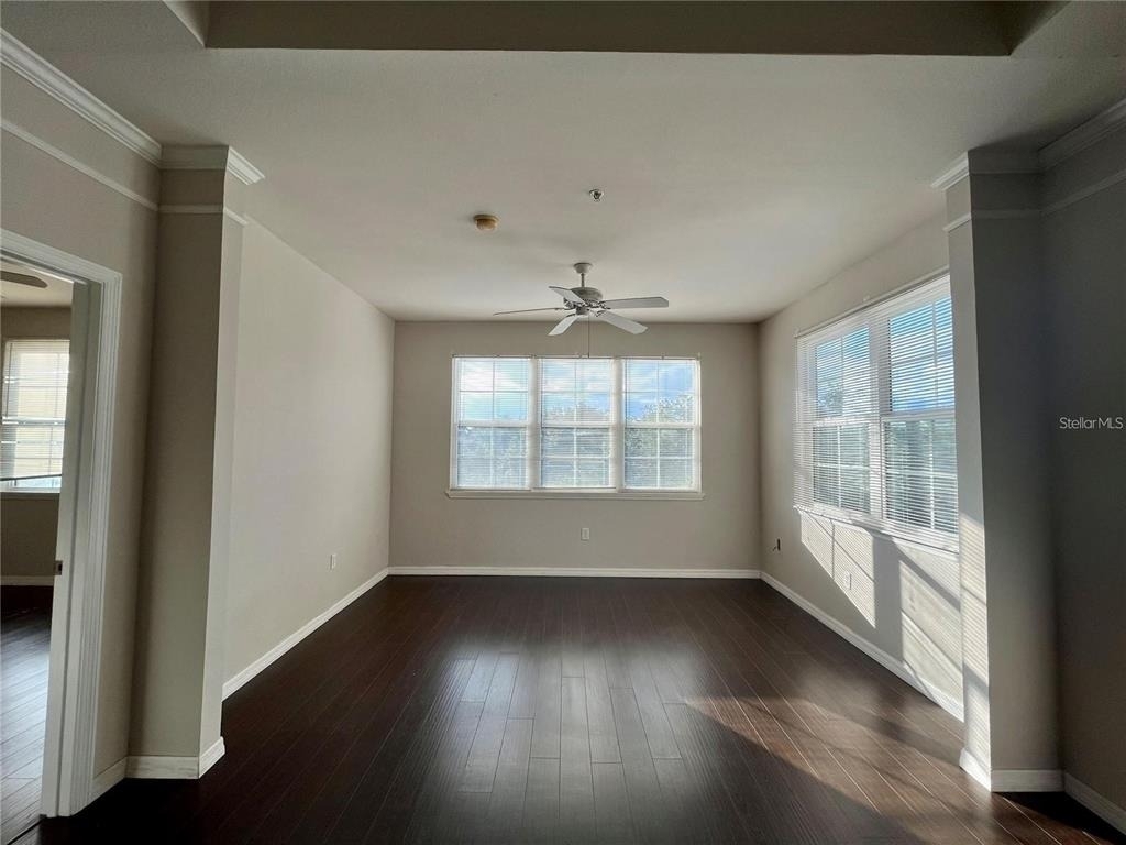 6412 Queens Borough Avenue - Photo 8