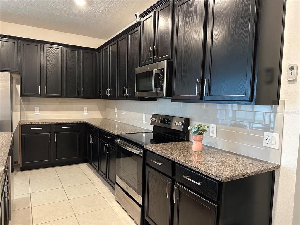 2104 Stillwood Way - Photo 7