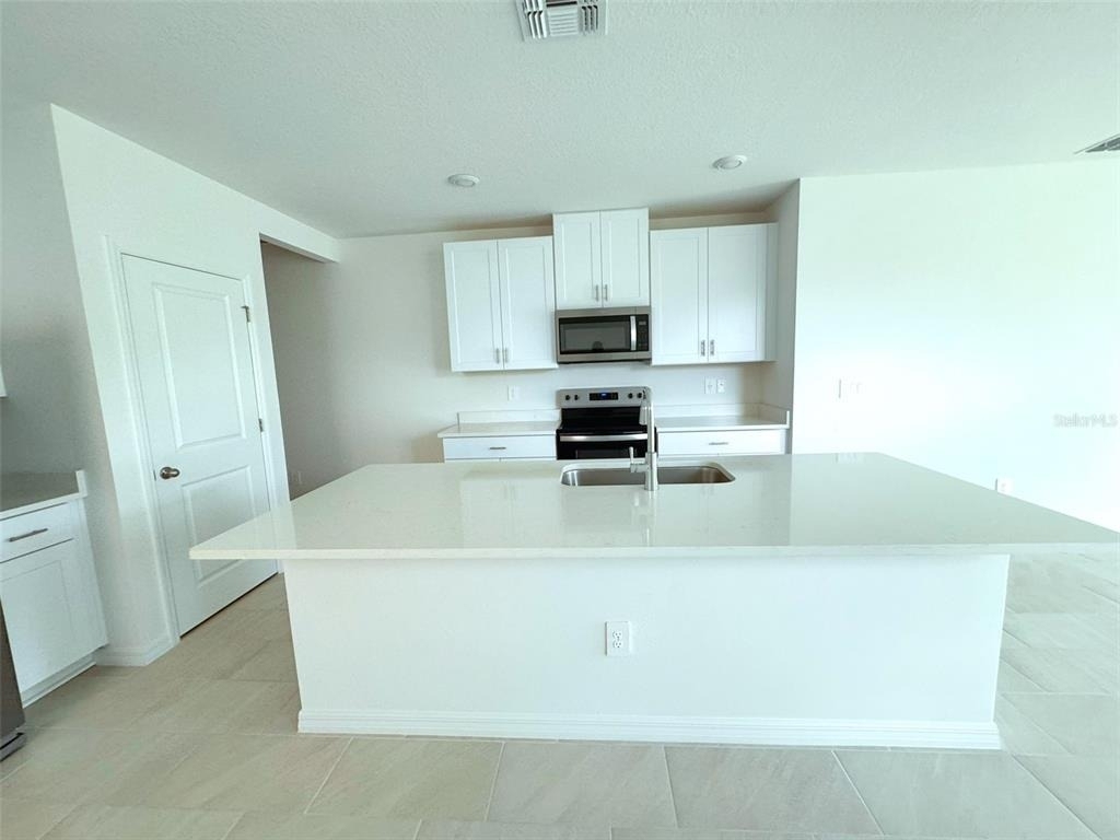 1461 Brekey Way - Photo 5