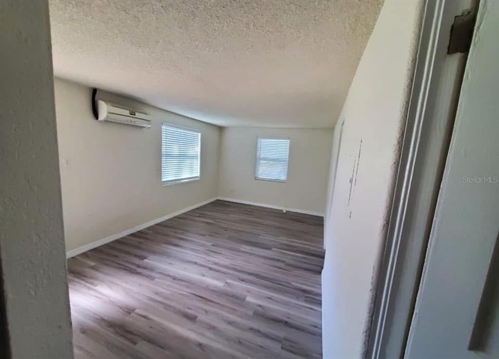 2219 Helen Avenue - Photo 3