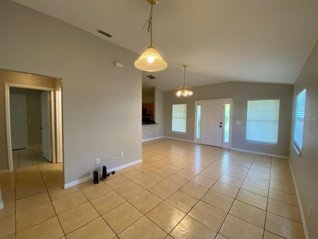 502 Blackbird Lane - Photo 3