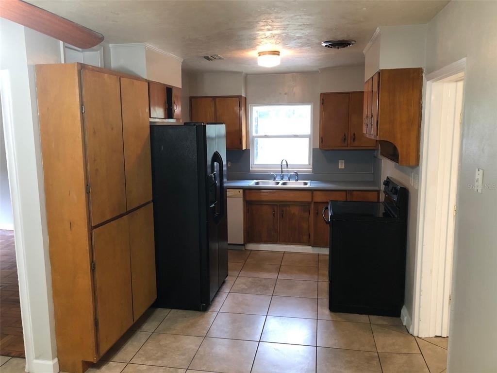304 Nw 36th Street - Photo 8