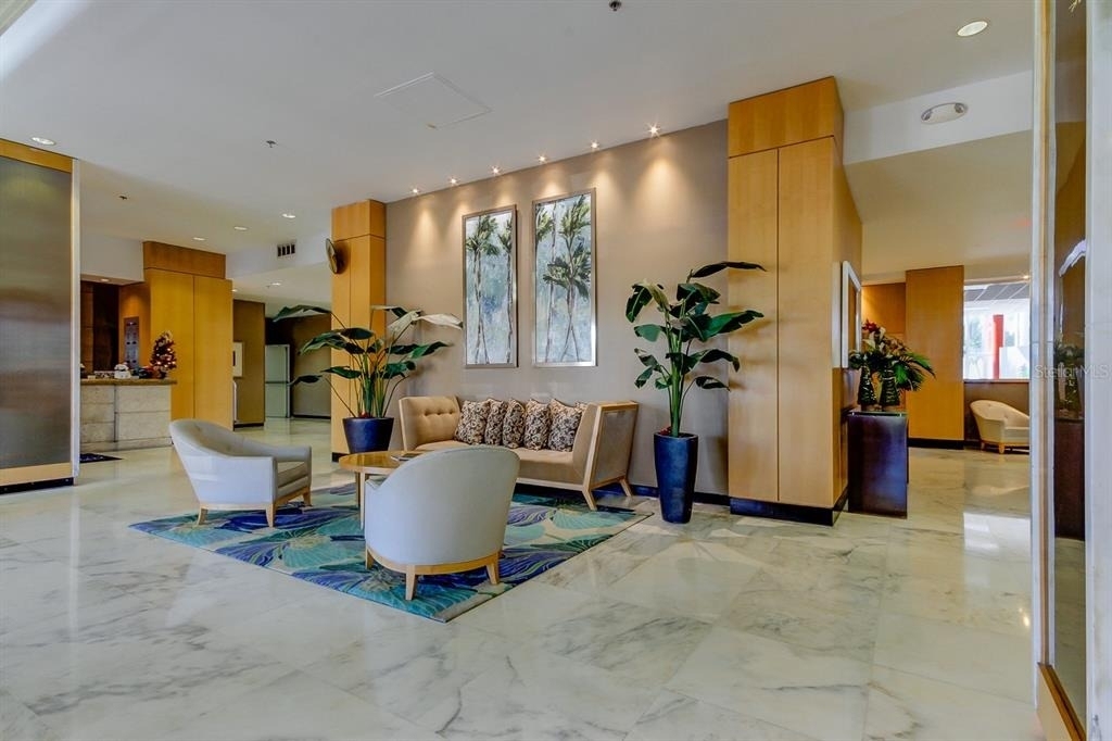 880 Mandalay Avenue - Photo 37