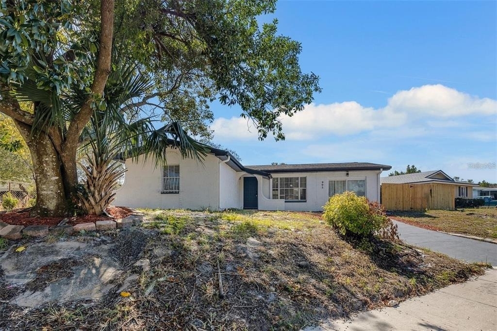 905 Spring Creek Drive - Photo 2