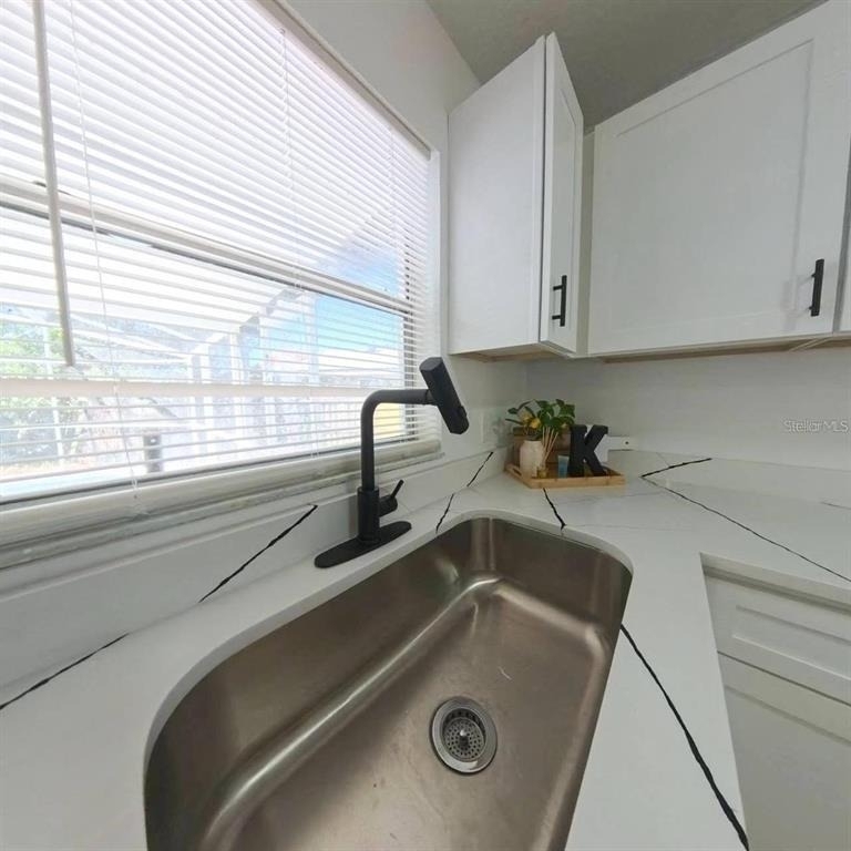 905 Spring Creek Drive - Photo 7