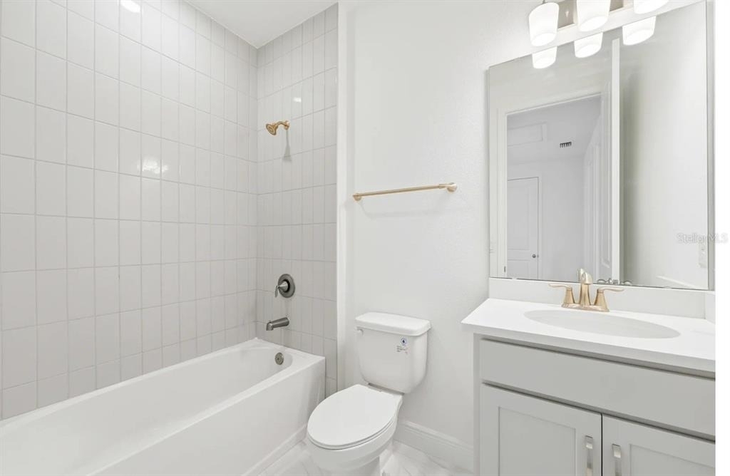 16453 Hamlin View Street - Photo 20