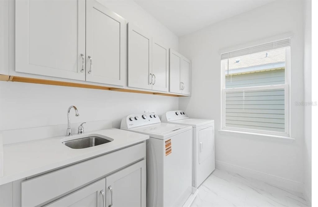 16453 Hamlin View Street - Photo 21