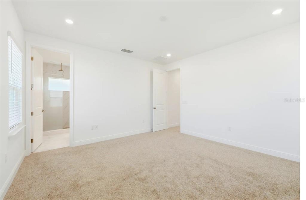 16453 Hamlin View Street - Photo 17