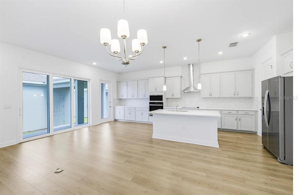 16453 Hamlin View Street - Photo 13
