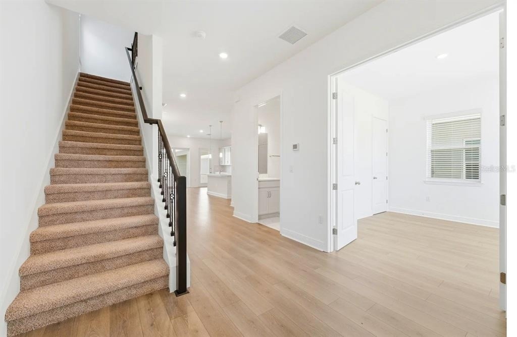 16453 Hamlin View Street - Photo 1