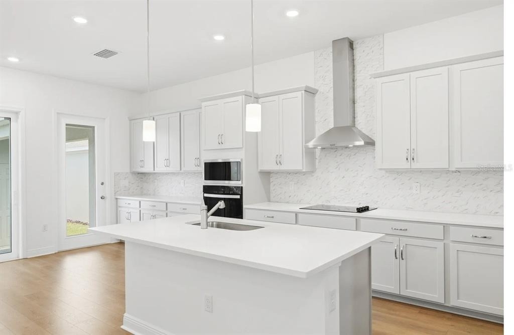 16453 Hamlin View Street - Photo 7