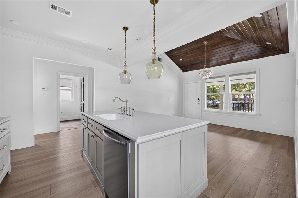 1225 E Amelia Street - Photo 14