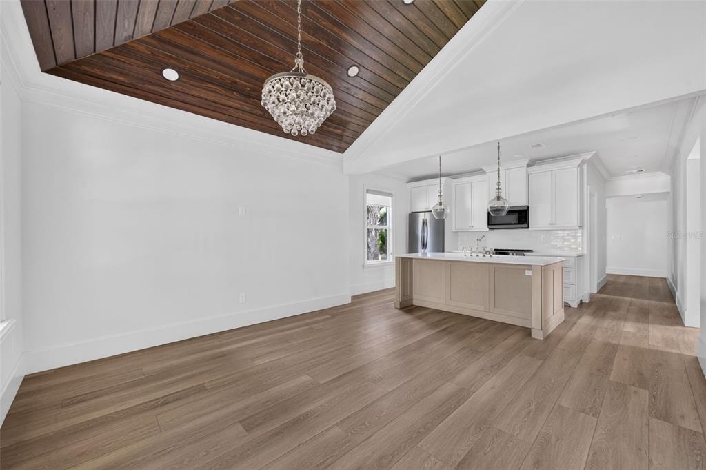1225 E Amelia Street - Photo 4