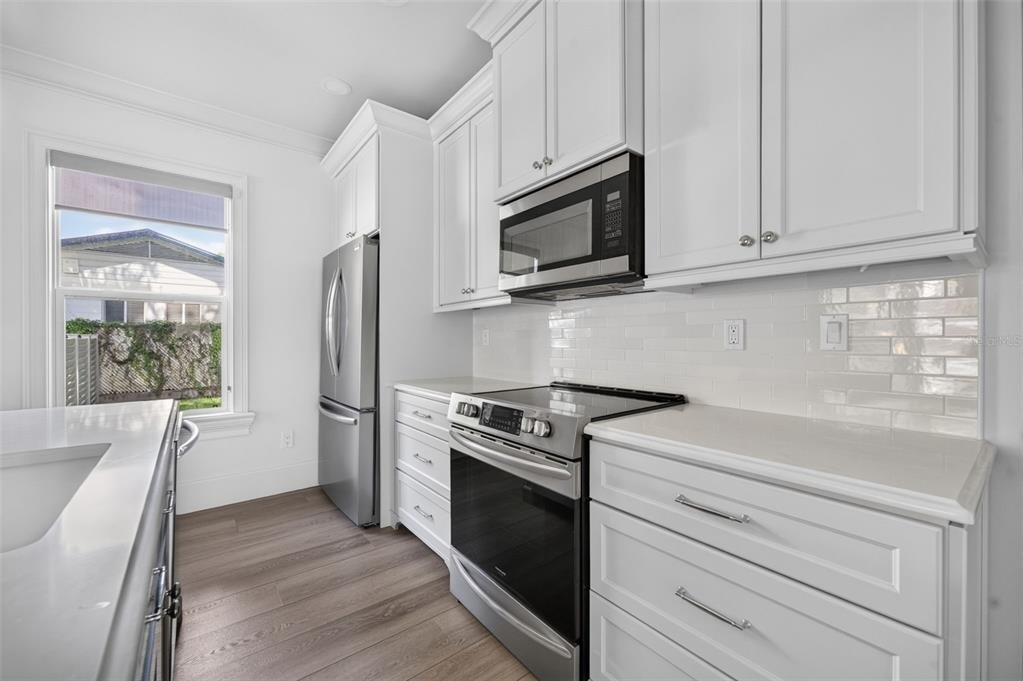 1225 E Amelia Street - Photo 13