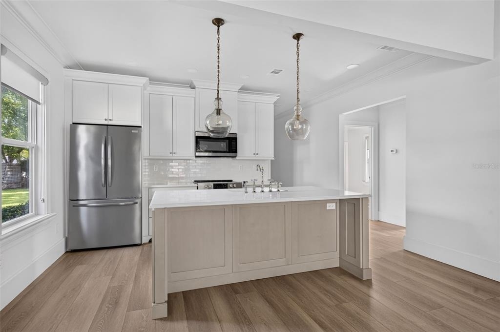 1225 E Amelia Street - Photo 10