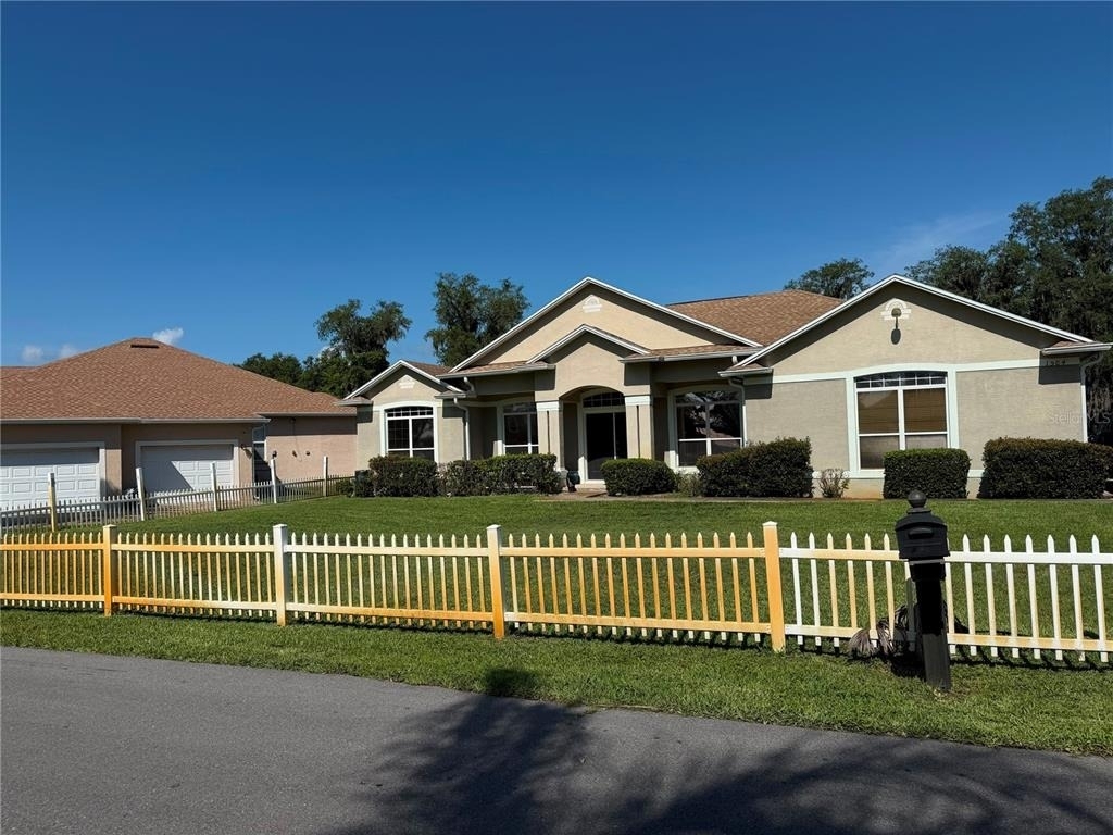 1504 Lake Thomas Loop - Photo 1